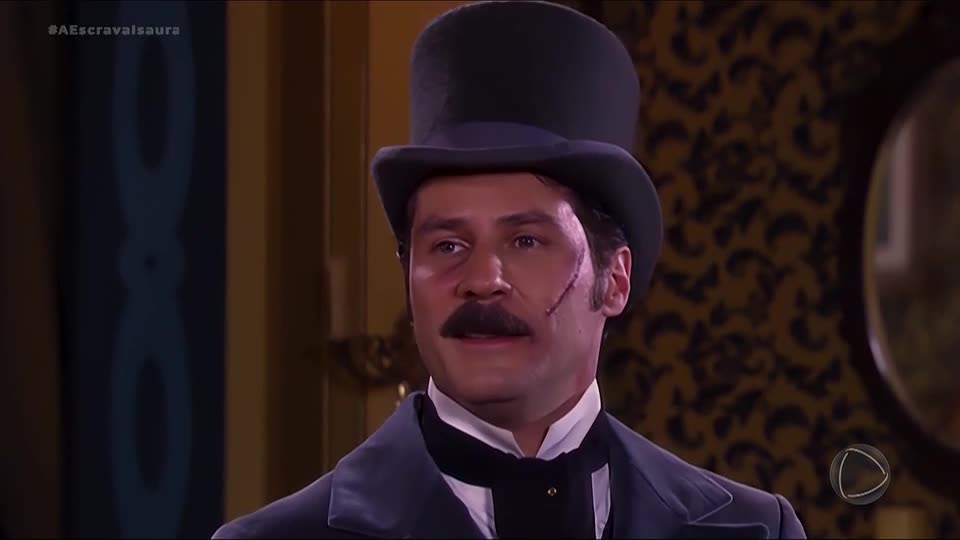 Isaura é acorrentada por Leôncio | A Escrava Isaura