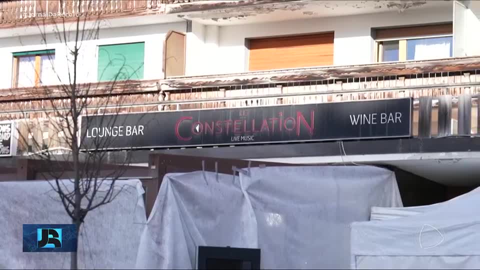 Suíça identifica vítimas de incêndio em bar de estação de esqui e investiga causa