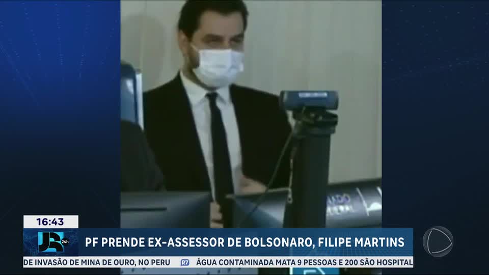 Ex-assessor de Bolsonaro, Filipe Martins é preso por descumprir medidas determinadas pela Justiça