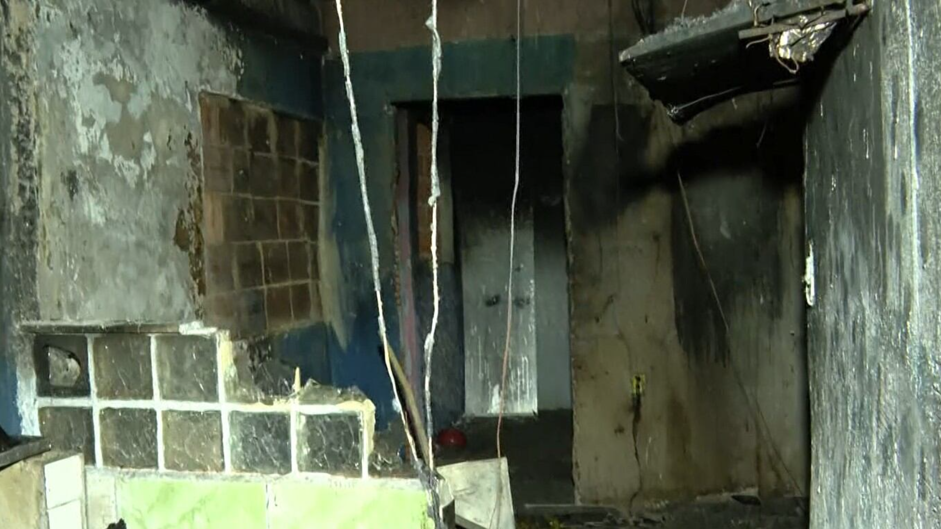 Mulher é agredida e tem casa incendia por ex-marido em Jacarepaguá