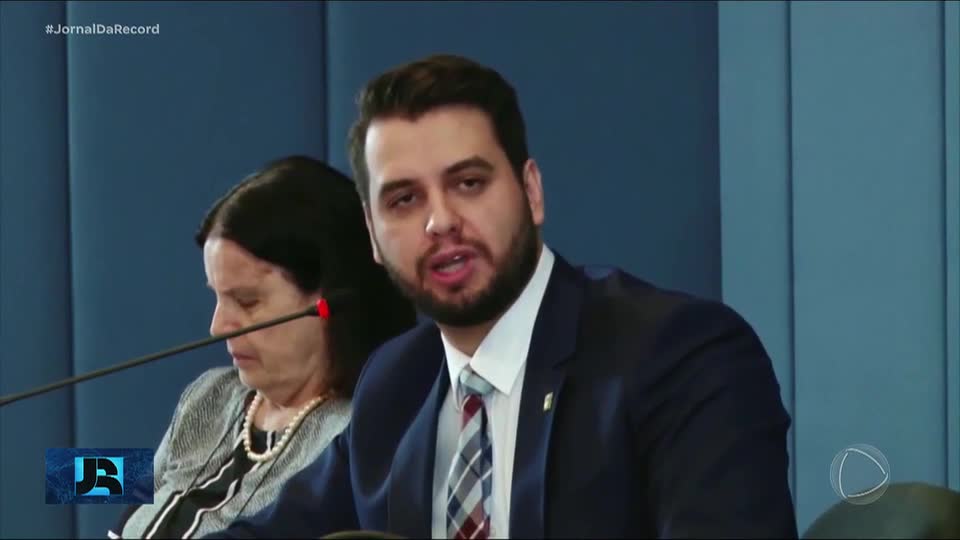 Ex-assessor de Jair Bolsonaro é preso no Paraná por descumprir medidas cautelares do STF