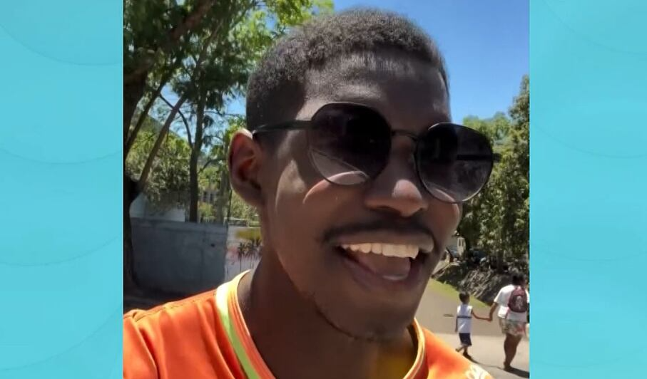 Vendedor de mate faz sucesso com paródia de música do rapper Oruam e vira inspiração para jovens