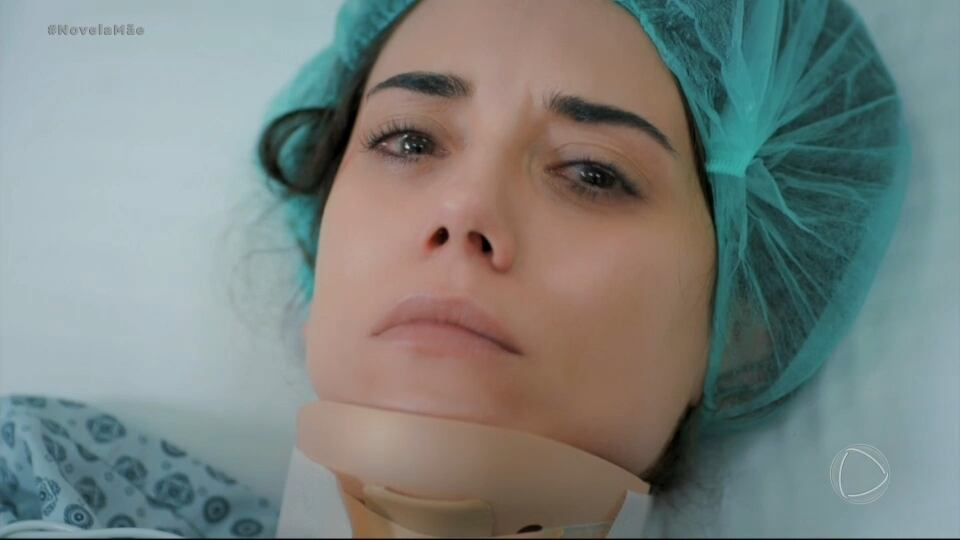 Zeynep perde o movimento da parte inferior do corpo | Mãe