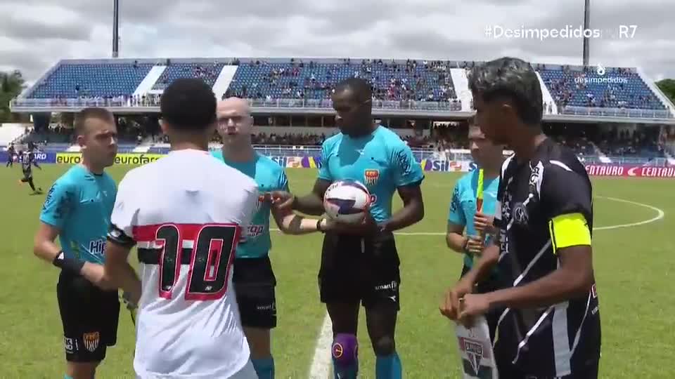 Assista à íntegra de São Paulo 2 x 0 Maruinense com R7 e Desimpedidos