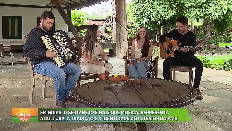 Cantora Daniela Carvalho leva música ao Agro Record e destaca tradição familiar