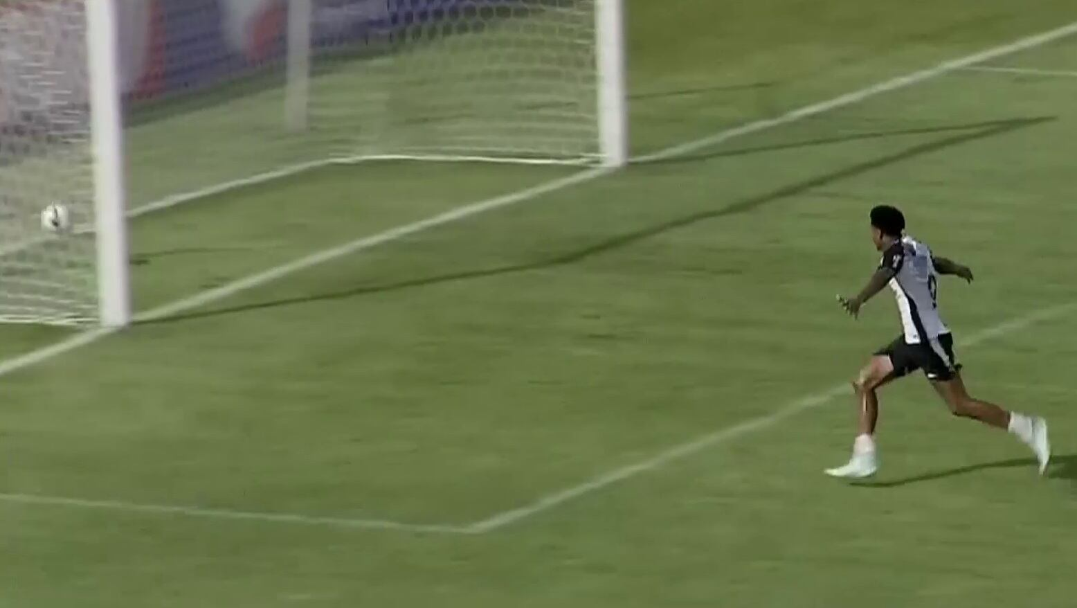 Corinthians vence Trindade-GO com gol de Favela na estreia da Copinha; assista na íntegra