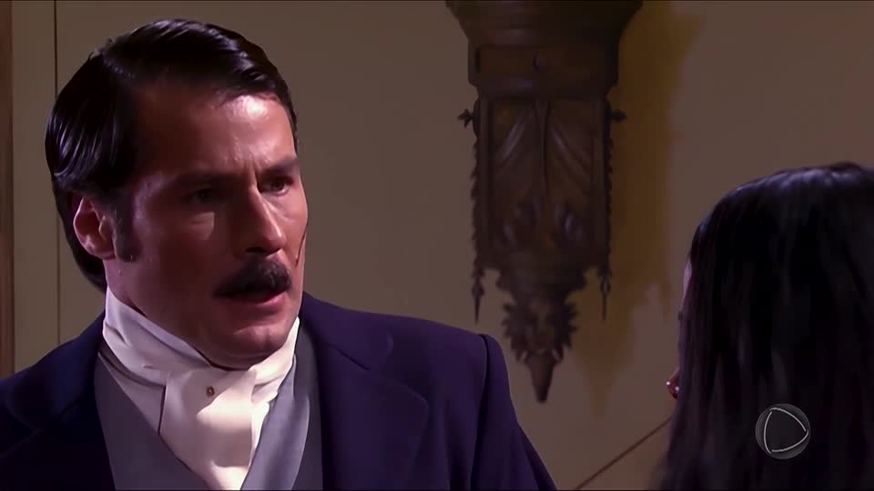 Leôncio perde a paciência com Isaura