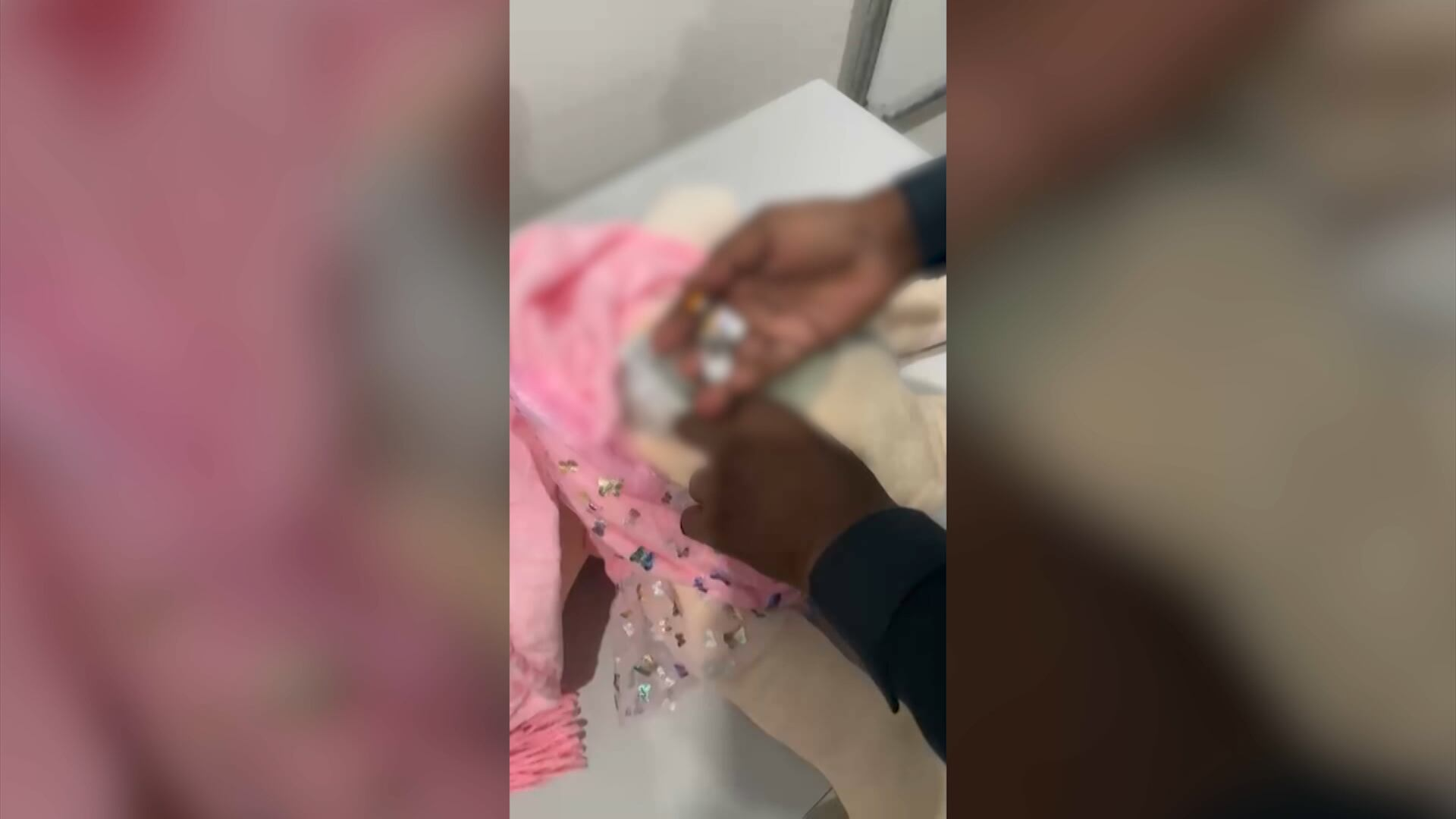 Estudante de 19 anos é flagrado transportando canetas emagrecedoras em boneca de pelúcia