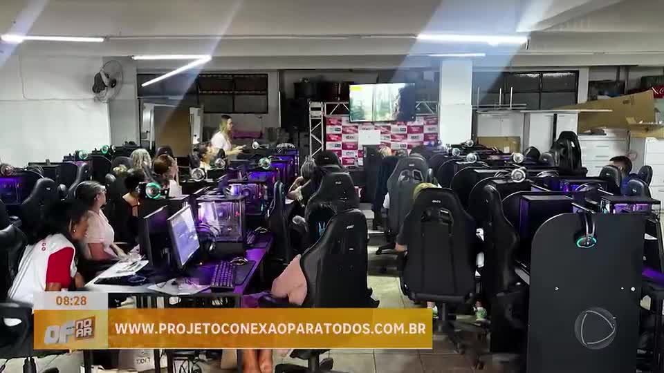 Projeto aposta na inclusão digital com cursos gratuitos em Ceilândia (DF)