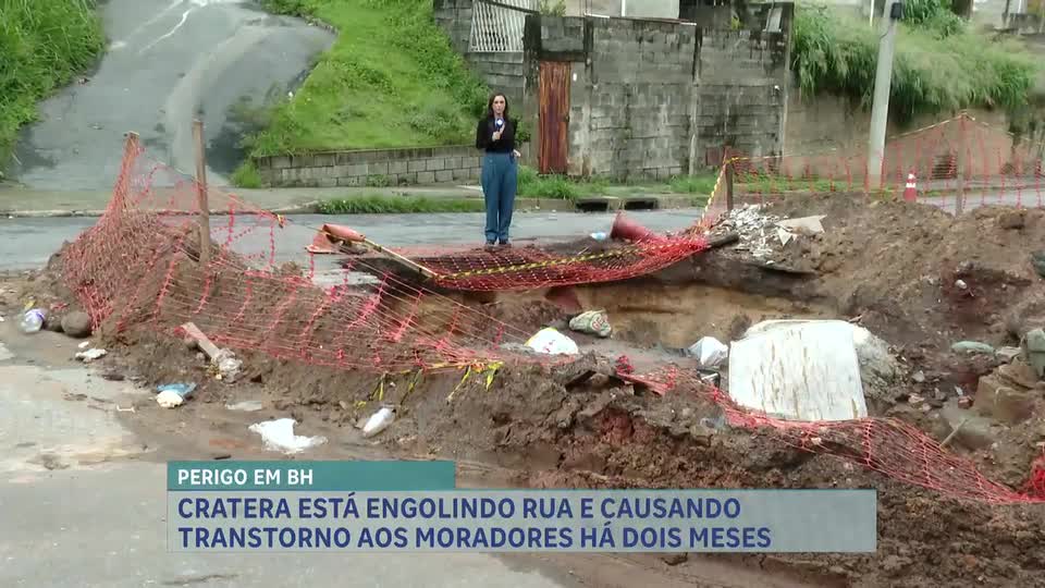 Cratera em rua causa transtornos para moradores na região Noroeste de BH
