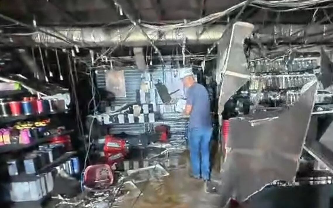 Calor de 70º C dificulta trabalho da perícia da polícia após incêndio no Shopping Tijuca