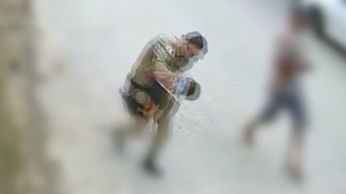 Policial militar salva a vida de bebê de dois anos que estava engasgado em Minas Gerais