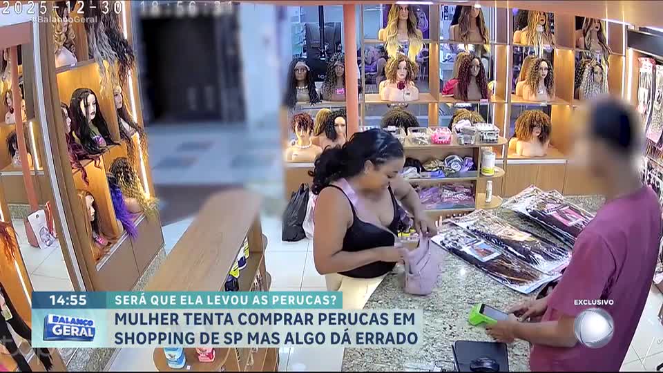 Mulher engana vendedor e rouba pacote de perucas em shopping de São Paulo