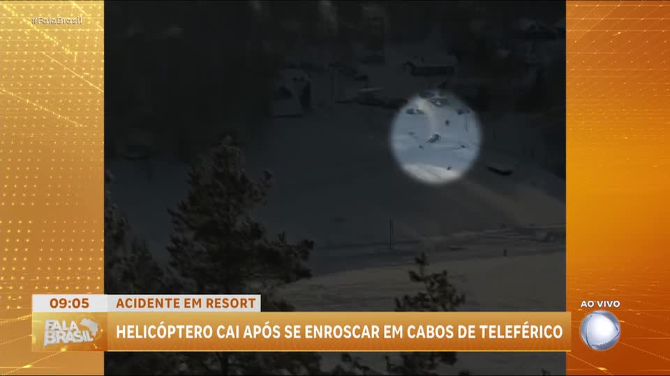 Helicóptero cai após se enroscar em cabos de teleférico em resort russo