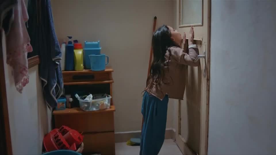 Cengiz se dá bem na aposta, mas um descuido transforma a felicidade em ódio | Mãe