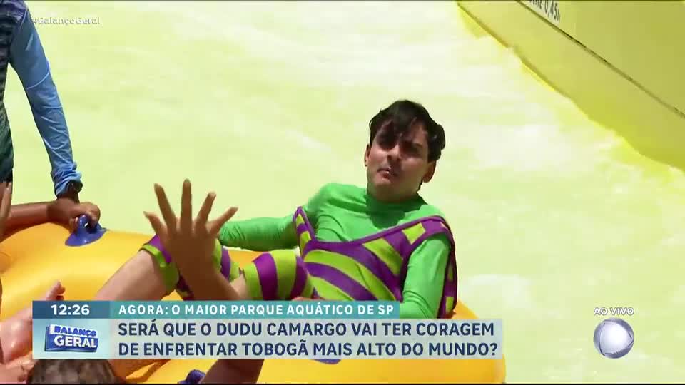 Dudu Camargo é desafiado a encarar o tobogã mais alto do mundo