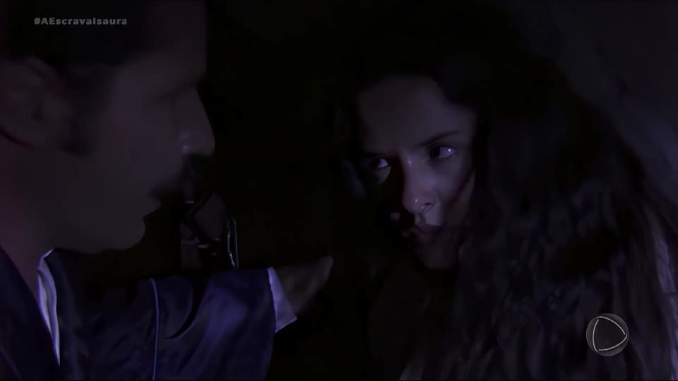 Leôncio avisa Isaura que não deixará Álvaro comprá-la | A Escrava Isaura