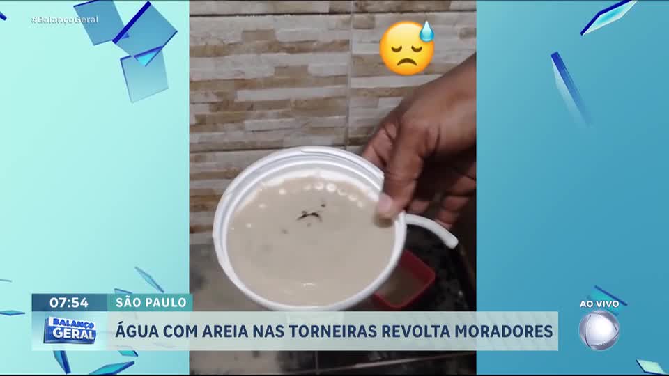 Moradores de Praia Grande recebem água misturada com areia nas torneiras