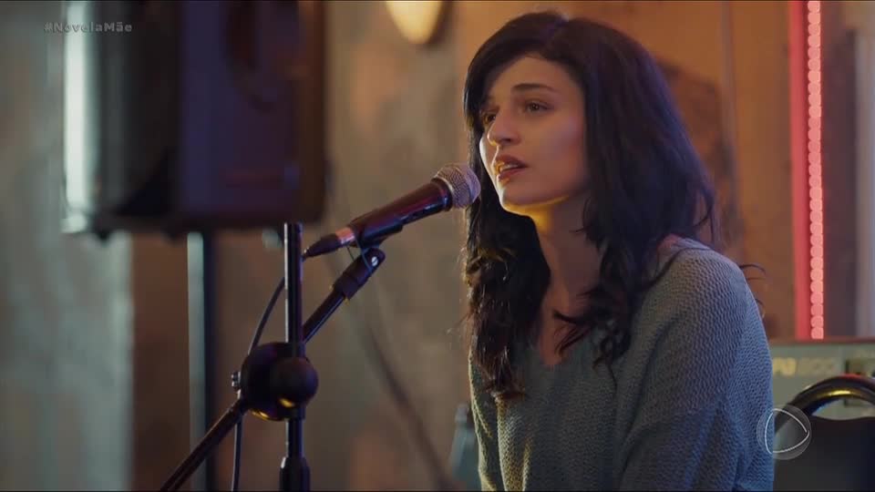 Sule solta a voz e surpreende donos de restaurante | Mãe