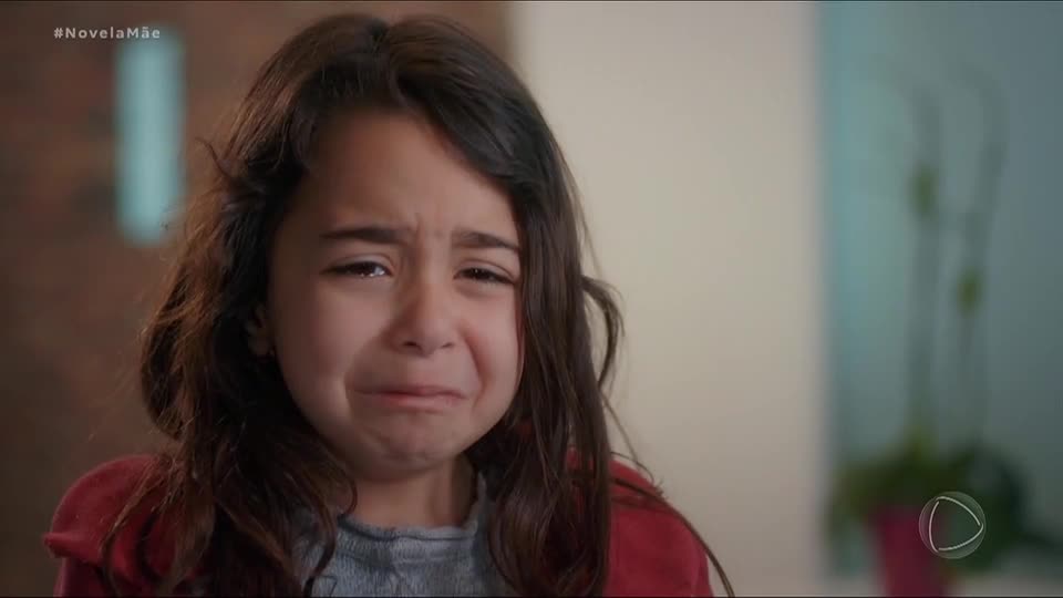 Melek chora ao ver Zeynep com outra criança | Mãe