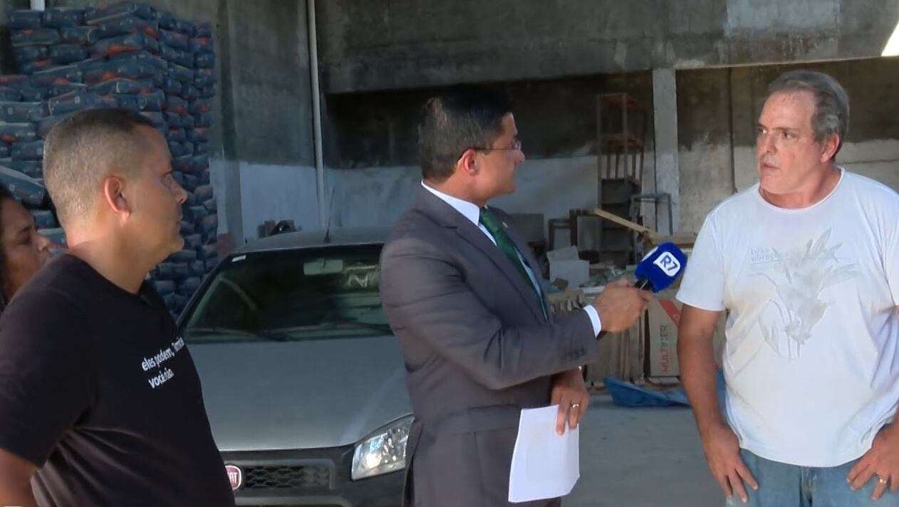 Fala Librelon: casal busca solução após receber pisos com defeito e não conseguir devolver material