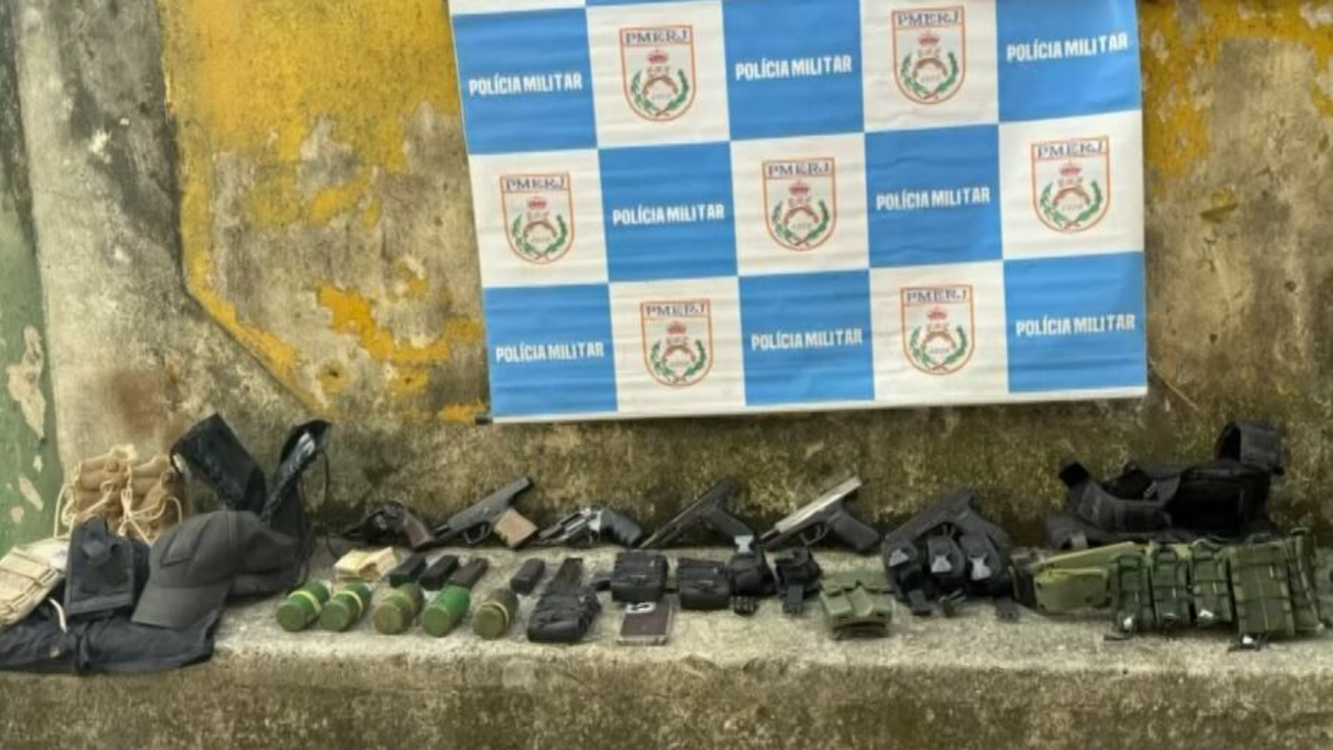 Polícia prende sete milicianos após confronto na comunidade Dois Irmãos, zona sudoeste do Rio