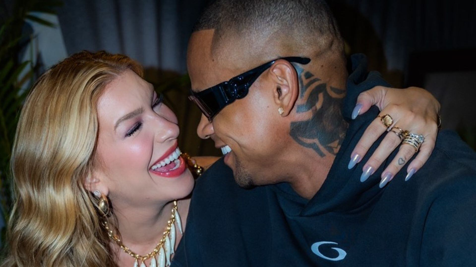 Léo Santana diz que está com os mesmos sintomas da esposa, grávida do segundo filho