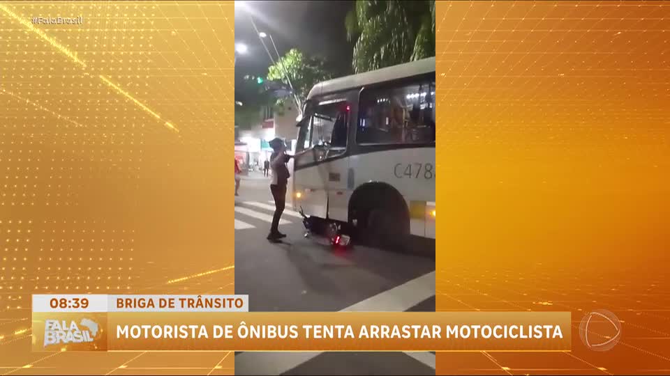 Motorista de ônibus é preso após arrastar moto no Rio
