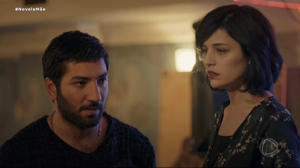 Enciumado, Cengiz causa confusão no trabalho de Sule | Mãe