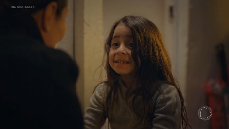 Gönül aparece de surpresa e reencontra Melek | Mãe