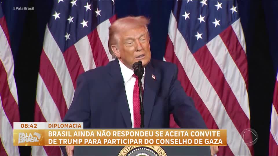Lula é convidado para integrar Conselho de Paz liderado por Trump; presidente ainda não aceitou 