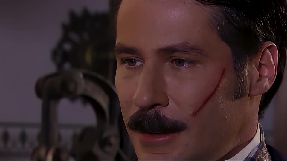 Leôncio chantageia Isaura e não percebe que pode perder a esposa | A Escrava Isaura