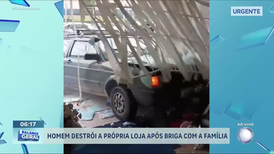 Homem destrói própria loja com carro após briga familiar