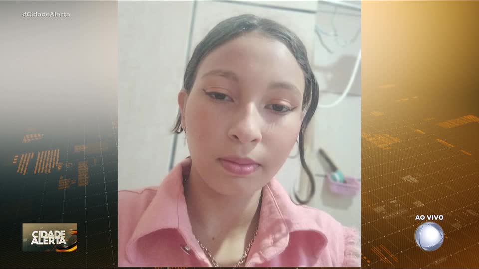 Adolescente desaparece, e família descobre relacionamento secreto dela com vizinho mais velho