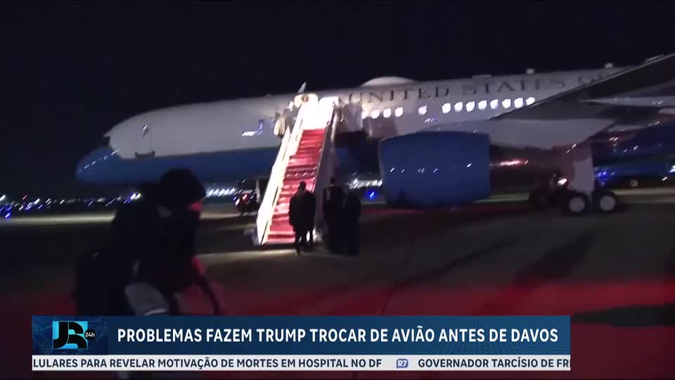 Falha elétrica força troca de avião e atrasa ida de Trump ao Fórum de Davos