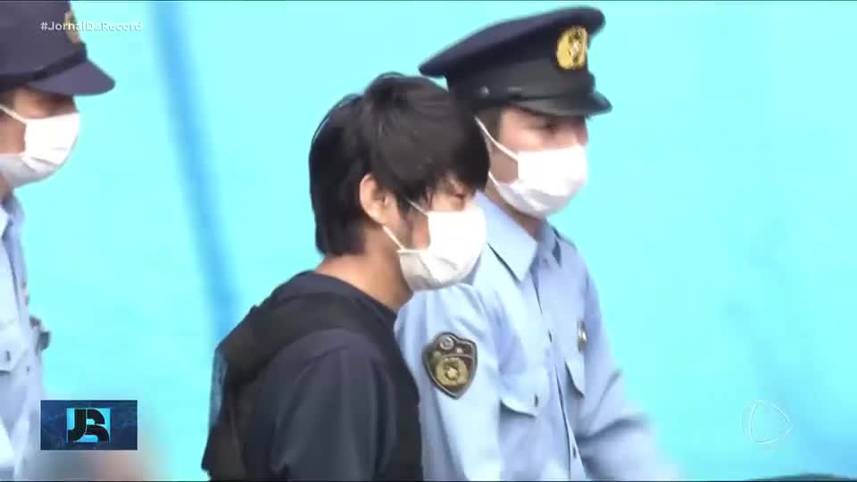 Justiça do Japão condena homem que matou o ex-primeiro-ministro à prisão perpétua