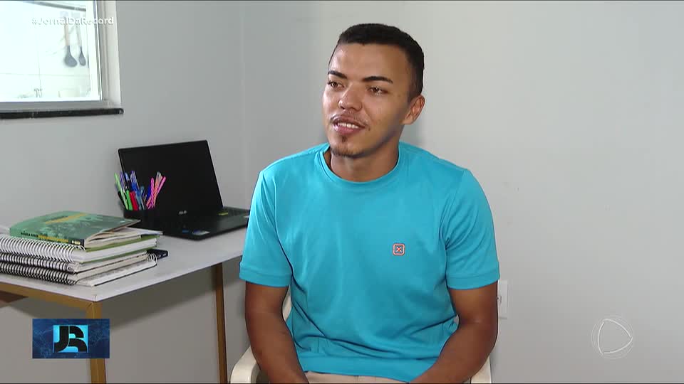 Jovem desempregado devolve R$ 200 mil após receber pix por engano em Goiânia (GO)