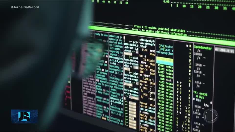 Polícia Civil de SP resolveu quase um crime digital por dia em 2025, aponta levantamento