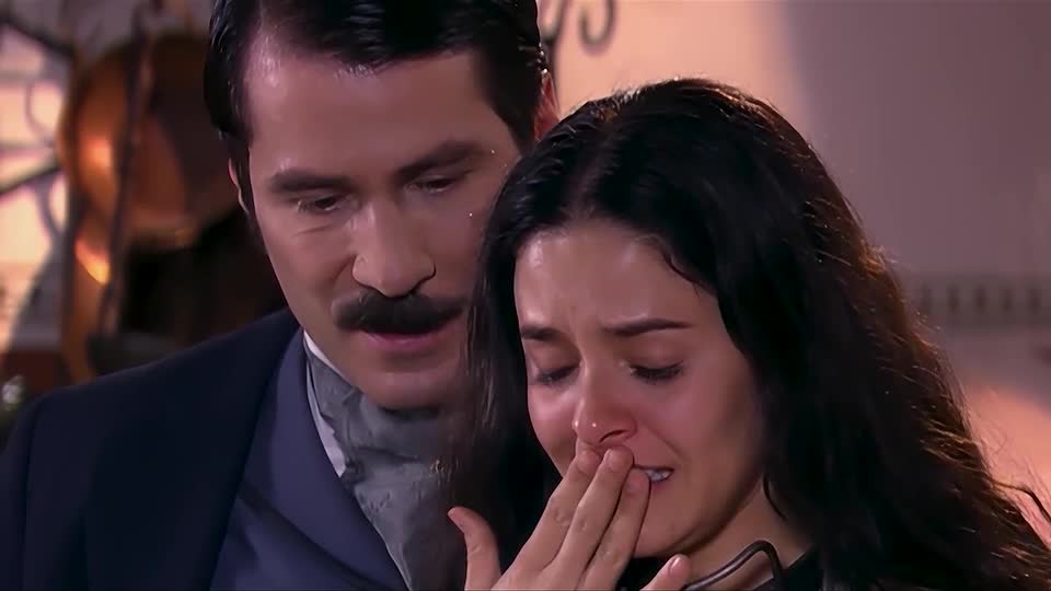 Revelação faz Isaura acreditar que foi abandonada | A Escrava Isaura