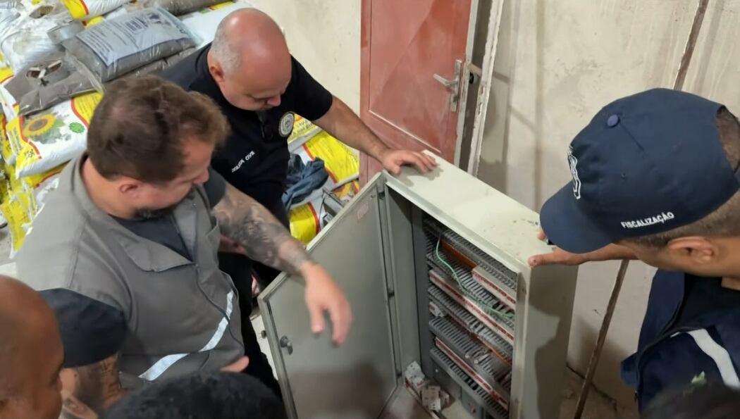 Polícia Civil e Prefeitura fecham ferros-velhos em operação contra furtos em Maricá (RJ)