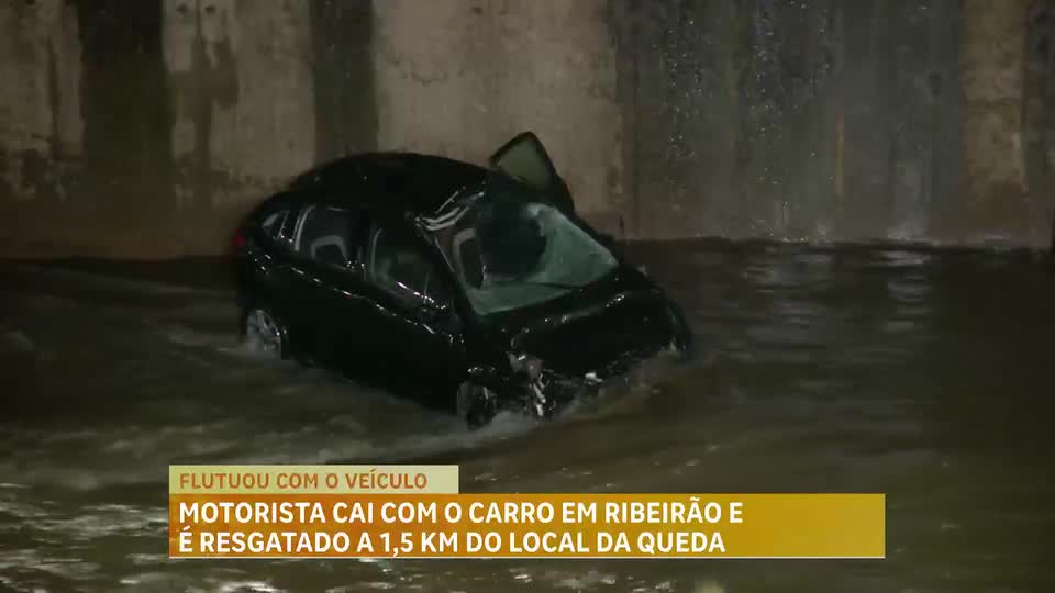 Motorista cai com carro em ribeirão e é resgatado a 1,5 km do local da queda em BH 