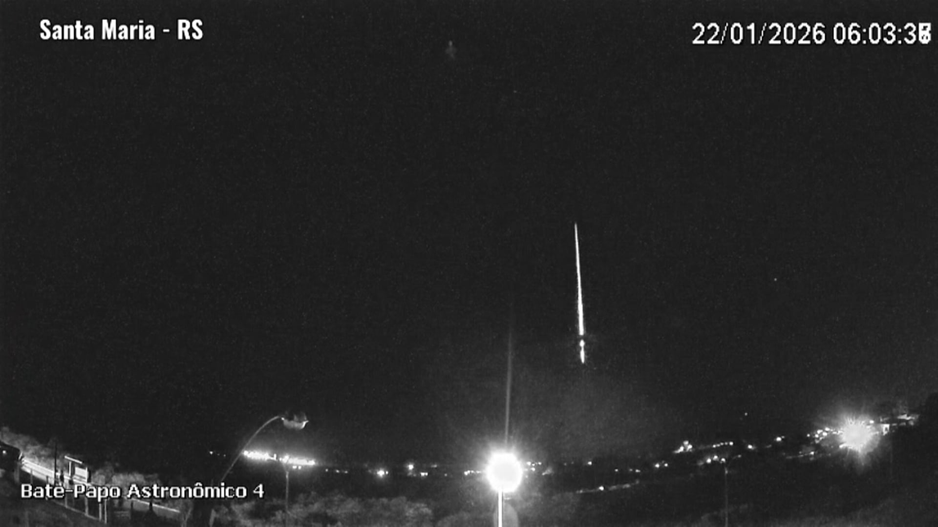 Meteoros cruzam céu do Rio Grande do Sul na madrugada
