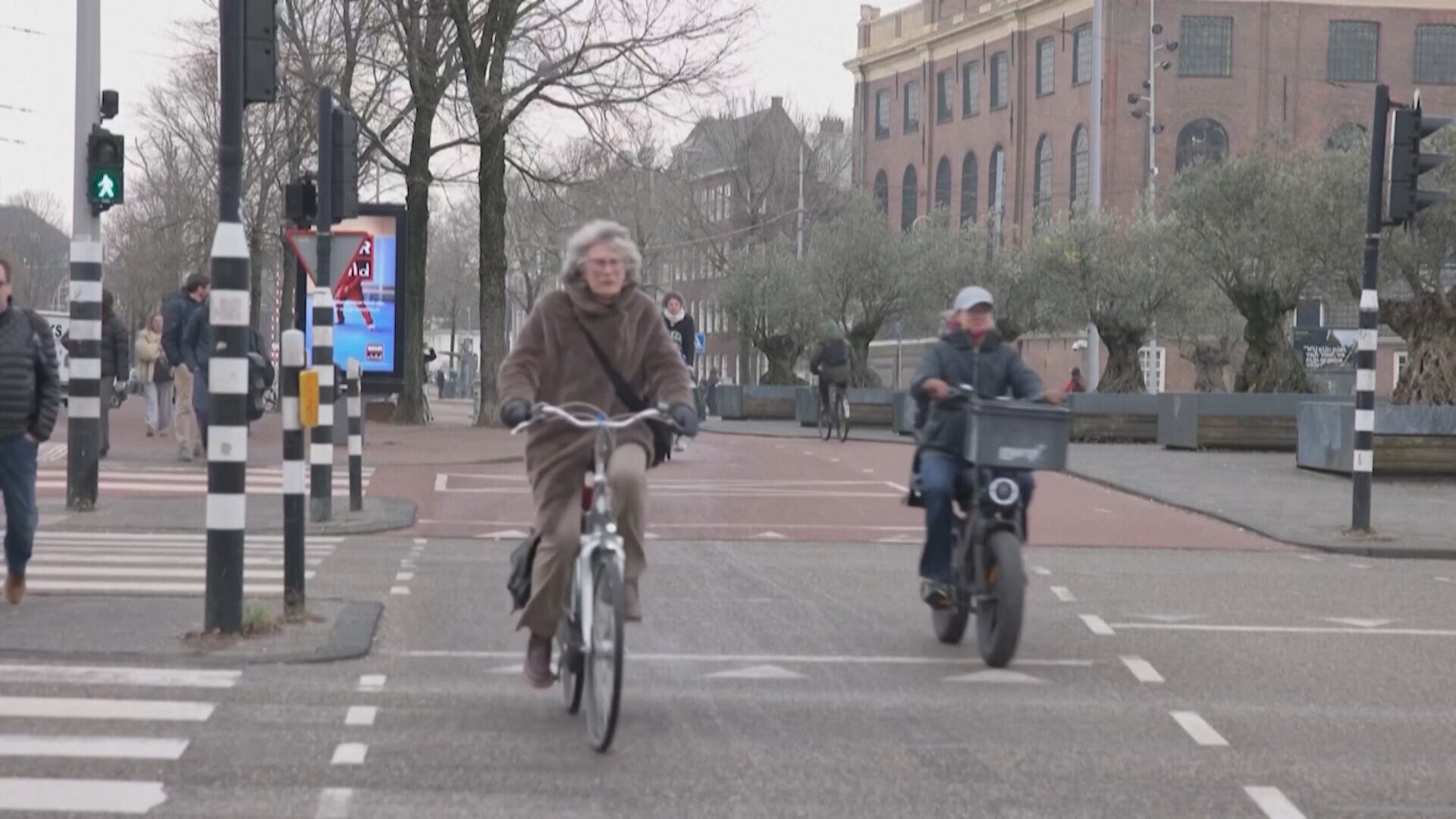 Autoridades da Holanda alegam que bicicletas elétricas se tornaram um perigo