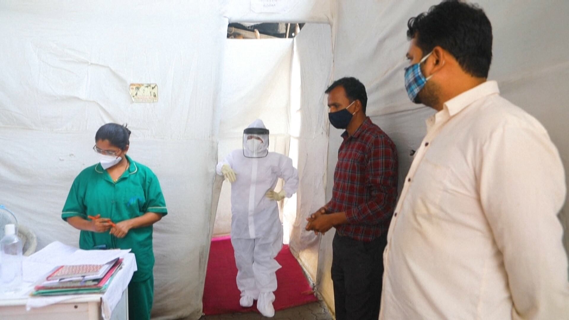 Autoridades paquistanesas temem chegada do vírus Nipah ao país