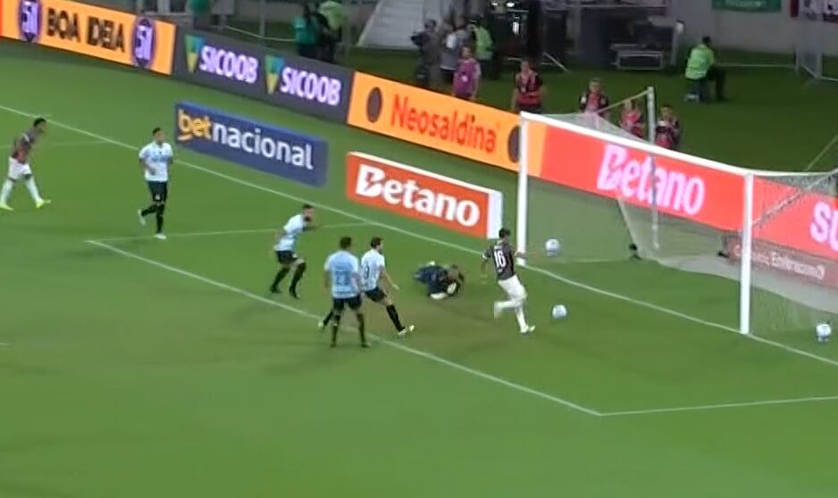 Fluminense vence Grêmio no Maracanã na estreia do Campeonato Brasileiro