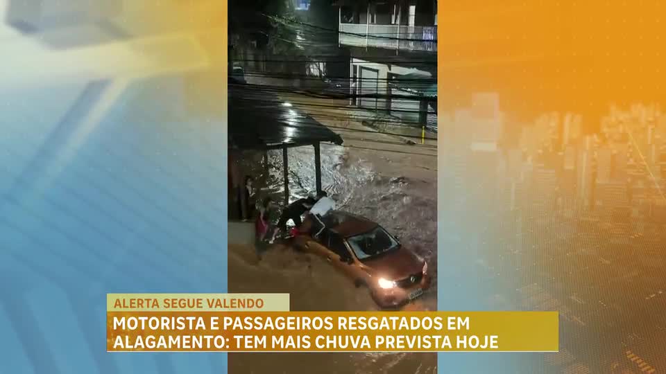 Motorista e passageiros são resgatados em alagamento na Grande BH 