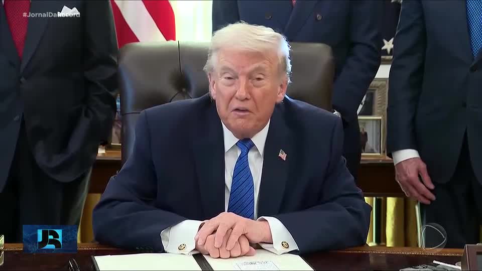 Donald Trump afirma que Irã quer acordo nuclear, mas que tempo para decisão está se esgotando