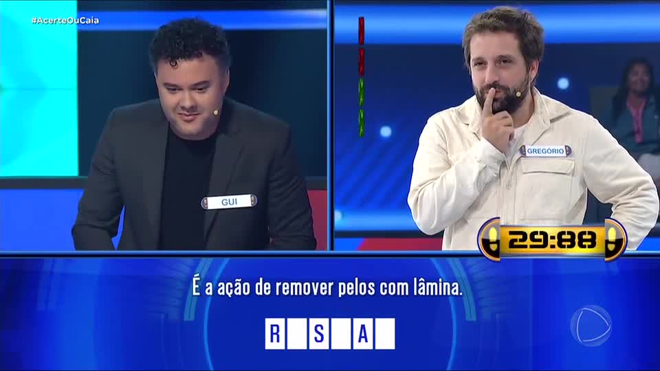 Gui Santana dá show nas imitações, mas é derrubado em pergunta sobre pinturas em muros e paredes