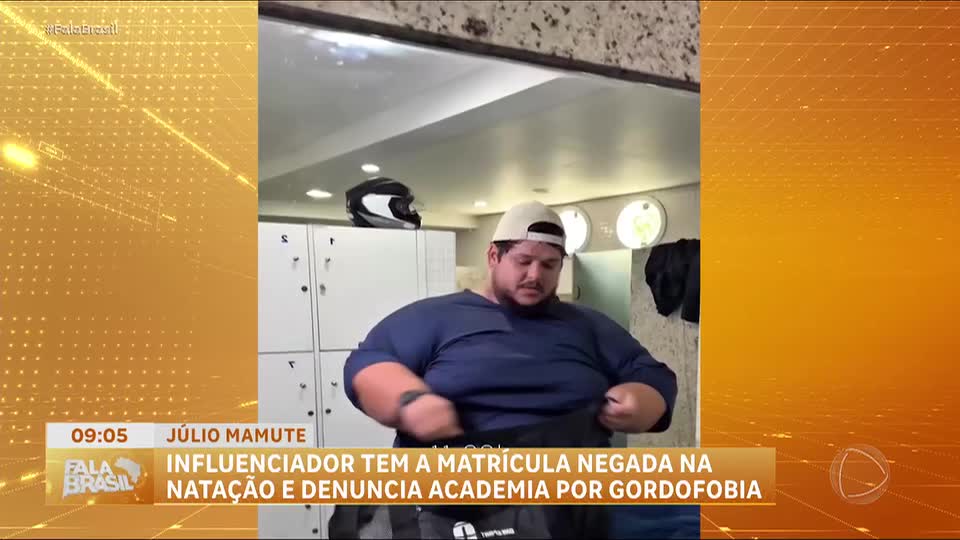 Influenciador tem matrícula negada em aula de natação e acusa academia de gordofobia