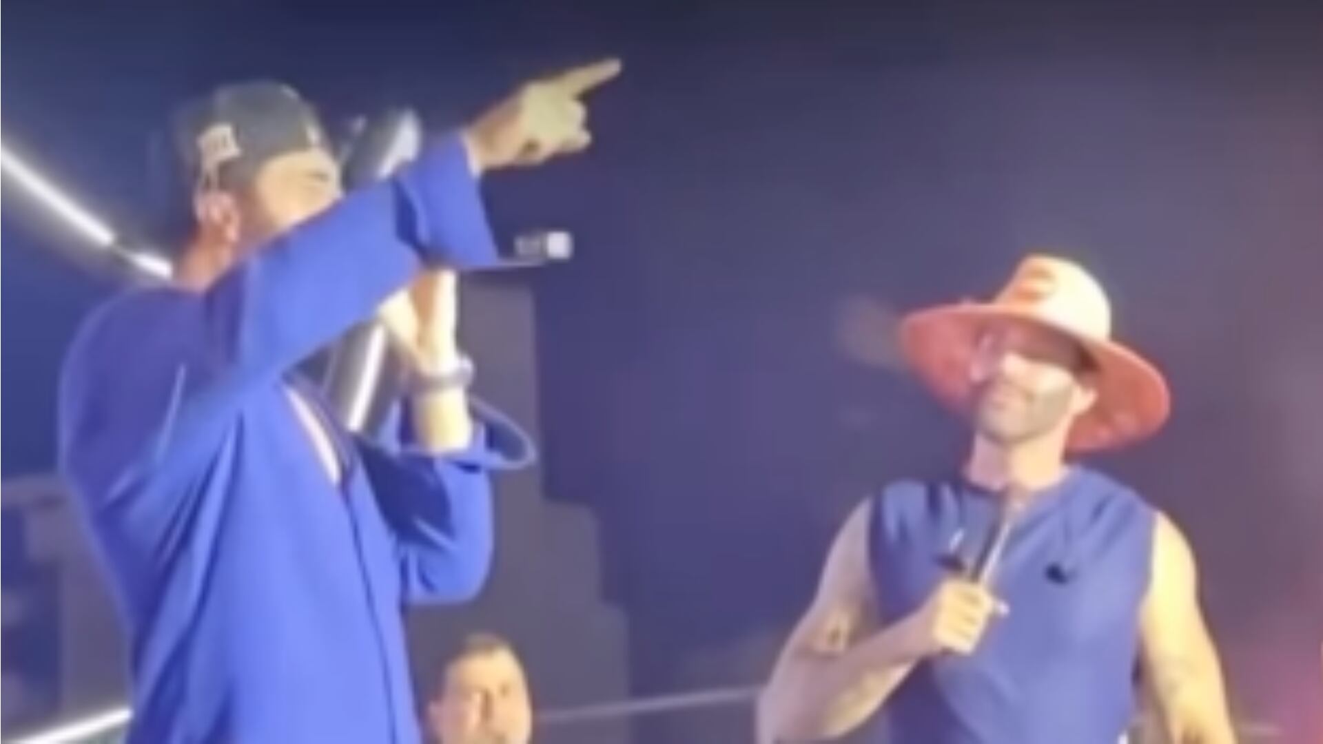 Talento em família: sobrinho de Gusttavo Lima rouba a cena em show